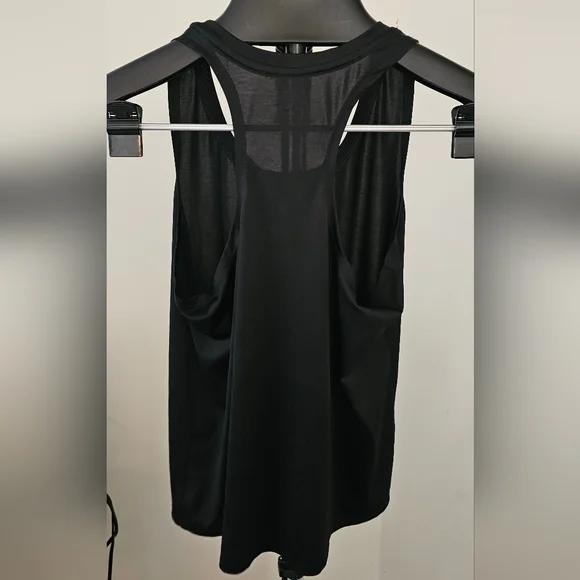 Black Sleeveless Women's Top - Picture 2 of 3